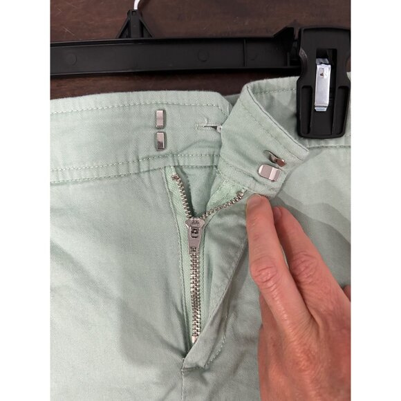 New York and Company Womens Mint Green Shorts Size 12 - Picture 4 of 8